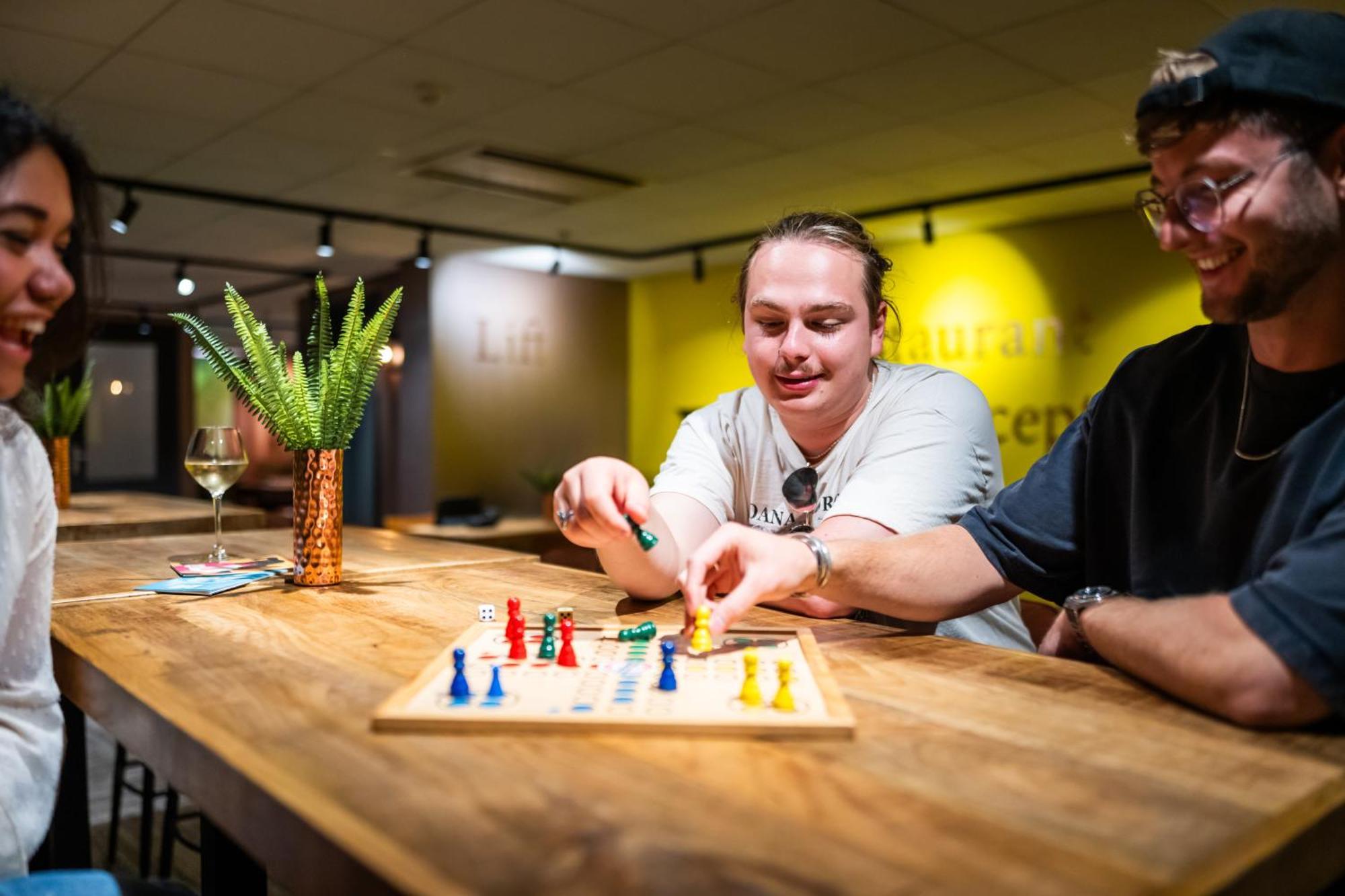 Bud Gett Hostels جروننجن المظهر الخارجي الصورة