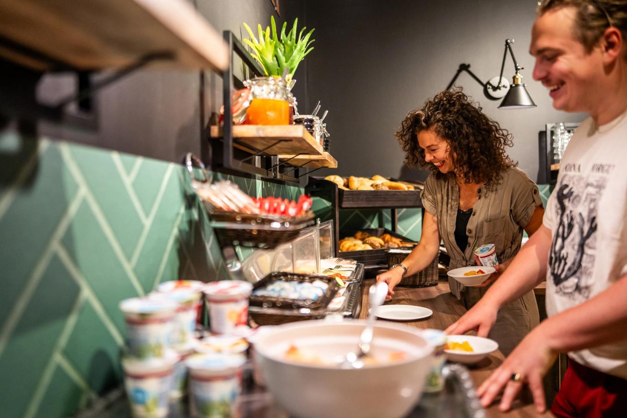 Bud Gett Hostels جروننجن المظهر الخارجي الصورة