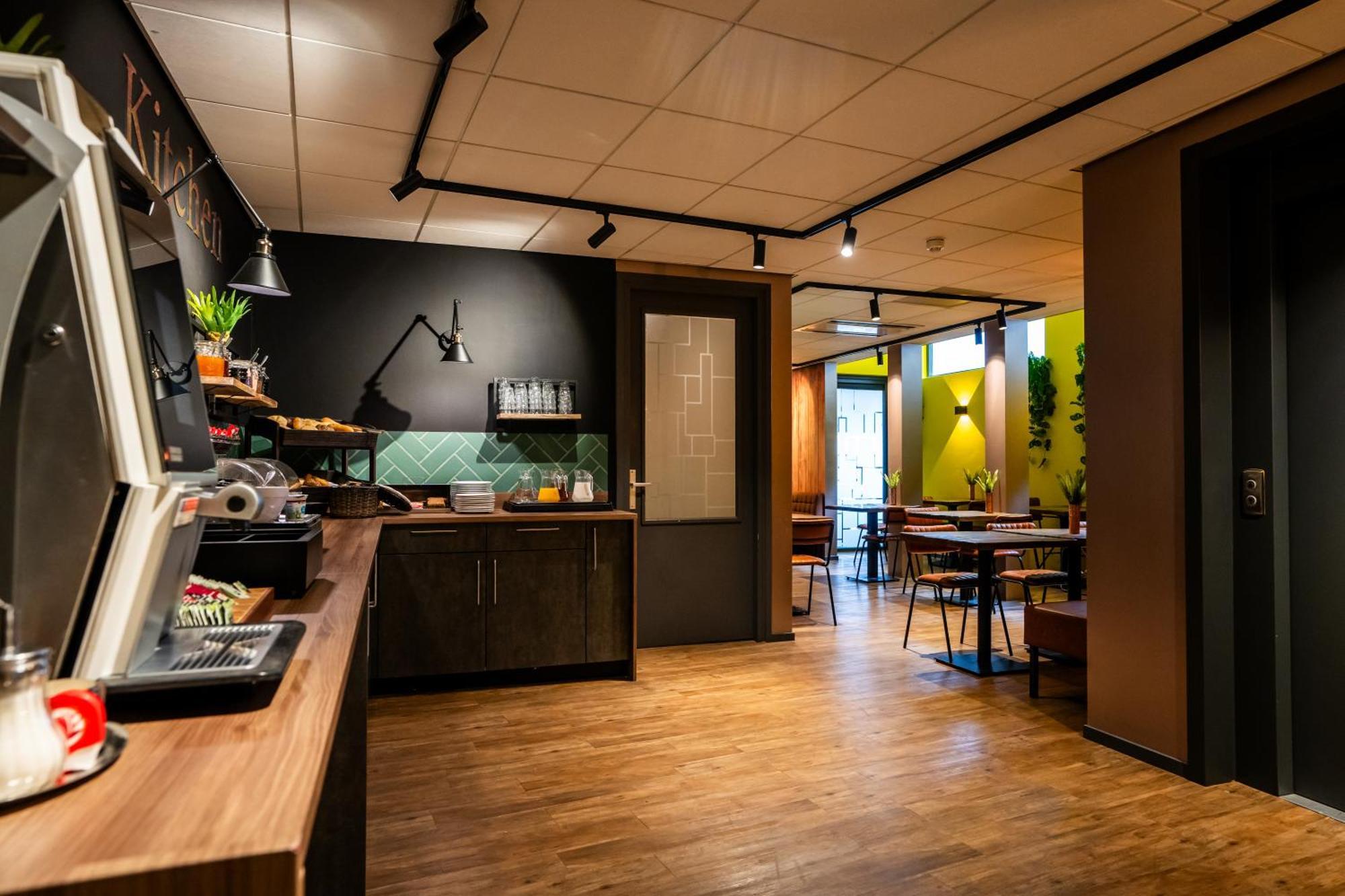 Bud Gett Hostels جروننجن المظهر الخارجي الصورة