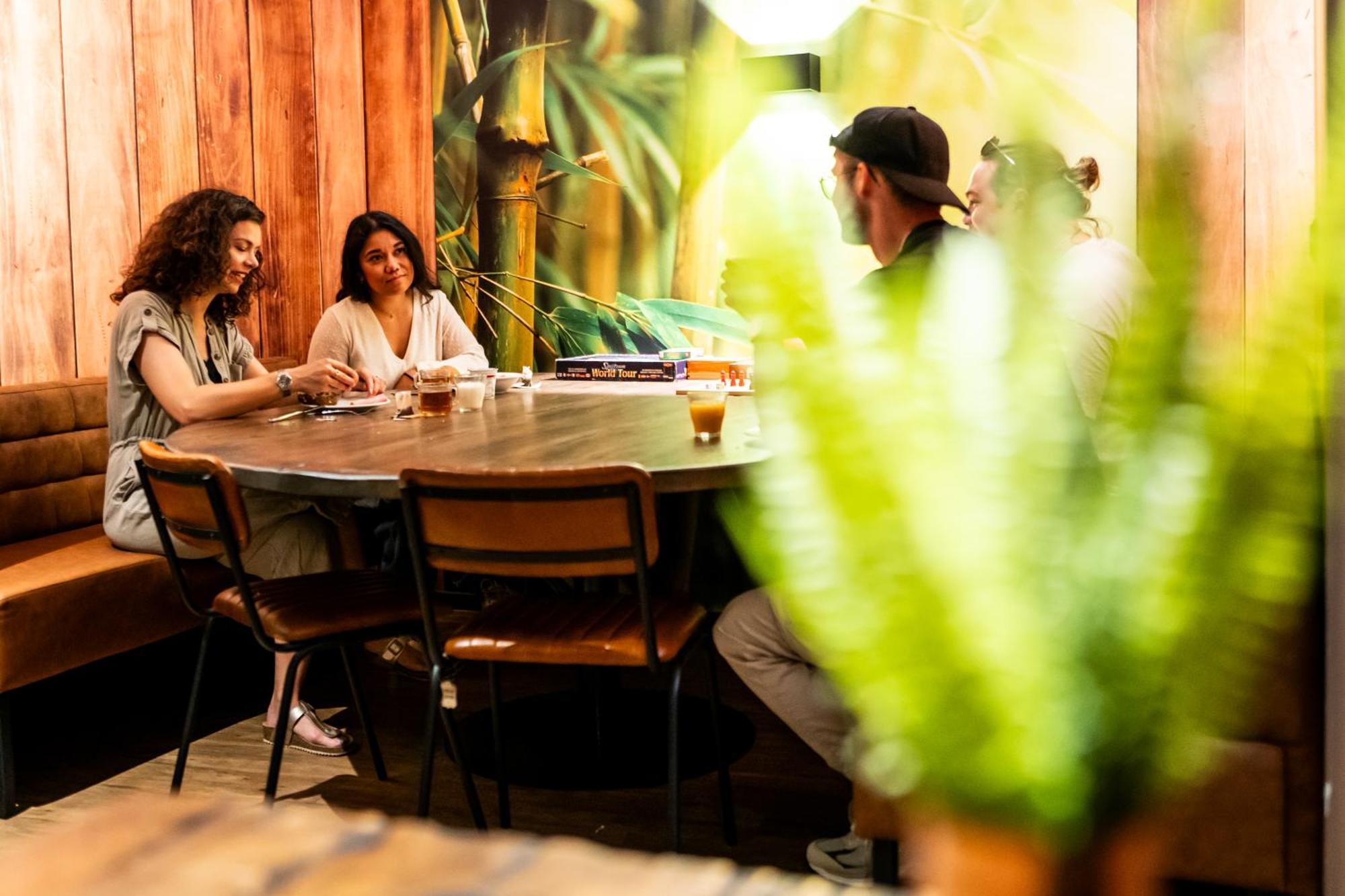 Bud Gett Hostels جروننجن المظهر الخارجي الصورة